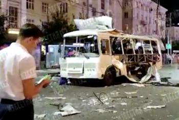 Фотография к новости: Автобус разнесло при взрыве в Воронеже