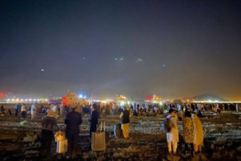 Фотография к новости: В аэропорту Кабула творится безумие: люди штурмуют эвакуационные самолеты