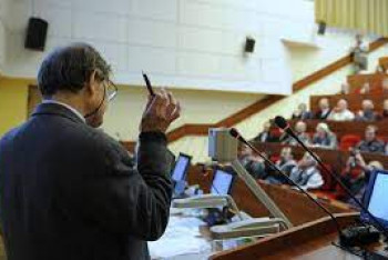 Фотография к новости: Зарплату преподавателей вузов РК повысят с сентября