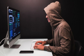 Фотография к новости: Хакер, взломавший Poly Network, сам вернул 600 миллионов долларов