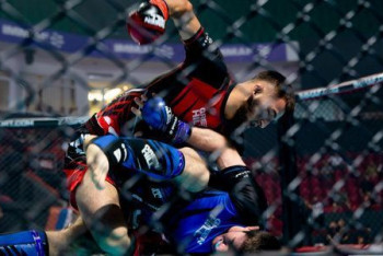 Фотография к новости: Казахстанский боец с победы стартовал на чемпионате Европы по ММА