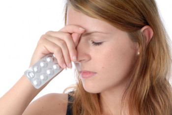 Фотография к новости: Язва, отек Квинке, гипертония, зависимость. Какую угрозу несет в себе "таблетка от головы"