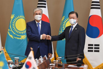 Фотография к новости: О чем Токаев договорился с президентом Южной Кореи