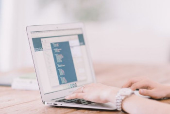 Фотография к новости: С 2022 года все видеоконсультанты "Отбасы банка" смогут открывать депозиты дистанционно