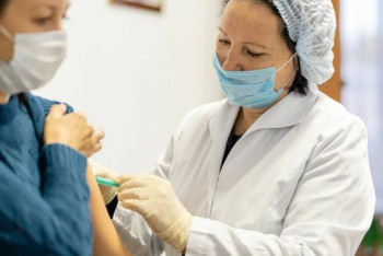 Фотография к новости: Подготовка к школе: в Акмолинской области от коронавируса привили 98 процентов педагогов