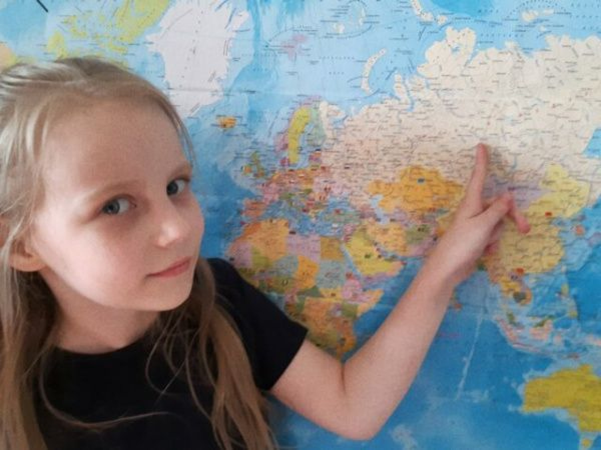 Девочка, сдавшая ЕГЭ в восемь лет, поступила на платное отделение психфака МГУ