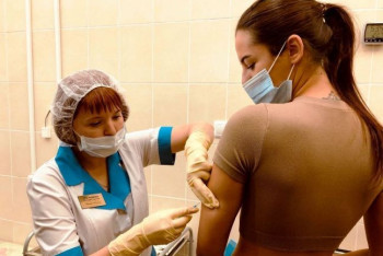 Фотография к новости: В Акмолинской области привили более половины студентов колледжей