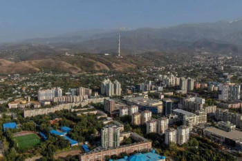 Фотография к новости: Глава государства прибыл с рабочим визитом в Алматинскую область