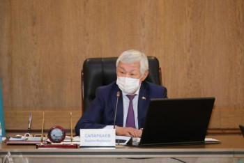 Фотография к новости: "Много шума, пиара" - Сапарбаев отчитал чиновников за провал вакцинации