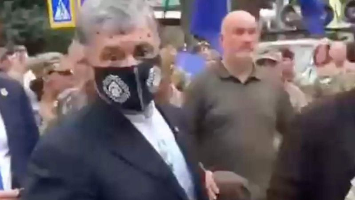 кадр из видео