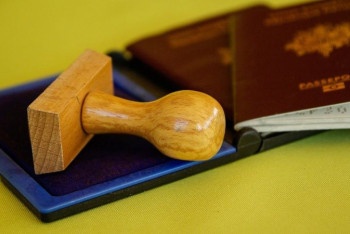 Фотография к новости: В Казахстане задержали и экстрадировали в Россию сбежавшего от следствия таможенника