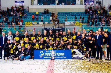 Фотография к новости: "Сарыарка" стала обладателем кубка Казахстана по хоккею