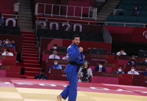 Фотография к новости: Темиржан Даулет стал серебряным призером Паралимпиады в Токио