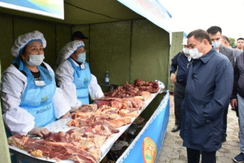 Фотография к новости: Более 75 тонн продукции реализовали на сельхозярмарке в Кокшетау