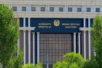 Фотография к новости: В Минобороны назвали имена еще троих погибших при взрывах боеприпасов в Жамбылской области