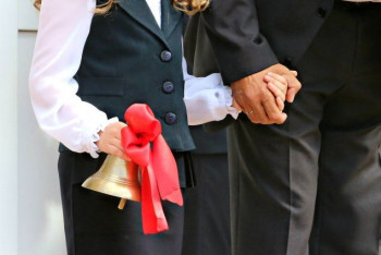 Фотография к новости: Аймагамбетов поздравил казахстанских школьников и педагогов с началом нового учебного года