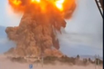 Фотография к новости: Почему пострадавший в ЧП в Таразе лежит в больнице на двери, объяснили в Минобороны