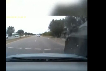 Фотография к новости: БТР столкнулся с автомобилем на перекрестке в Нур-Султане