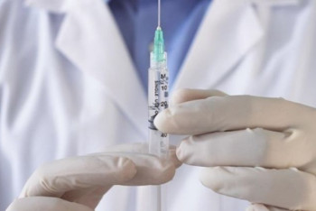 Фотография к новости: Мужчина напал на медиков, требуя выдать сертификат без прививки