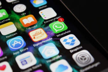 Фотография к новости: С 1 ноября WhatsApp откажется работать на миллионах устройств