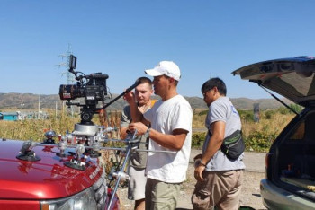 Фотография к новости: Кинопроект "Слова назидания Абая" с участием известных актеров снимают в Казахстане