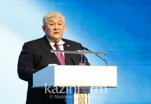 Фотография к новости: Госсекретарь вручил ордена казахстанским призерам Токийской Паралимпиады