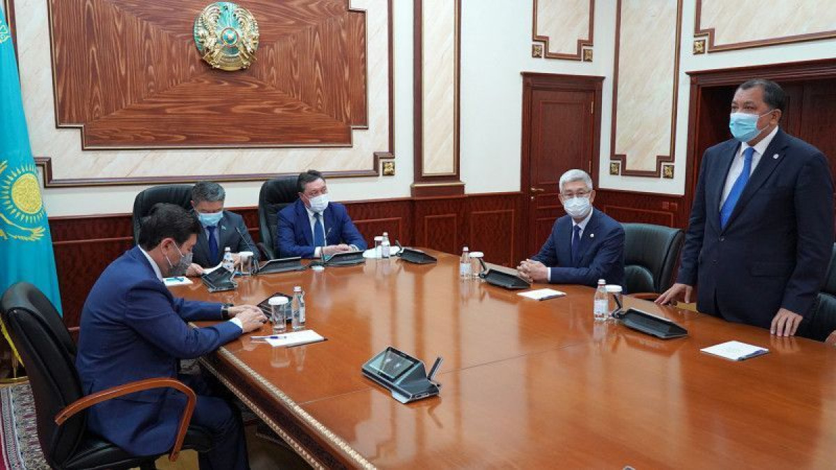 Мамин представил Ногаева как нового акима Мангистауской области