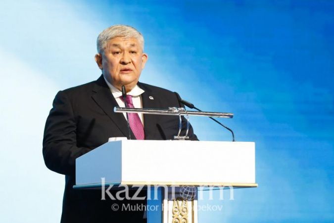 Фотография к новости: Госсекретарь вручил ордена казахстанским призерам Токийской Паралимпиады