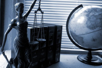 Фотография к новости: Порядка 10 миллионов тенге незаконно получил адвокат в Акмолинской области