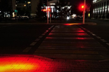 Фотография к новости: Светофоры для "поколения с опущенной головой" появились в Нур-Султане