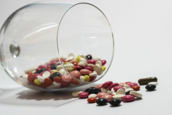 Фотография к новости: Замакима СКО прокомментировал низкие продажи лекарств из стабфонда