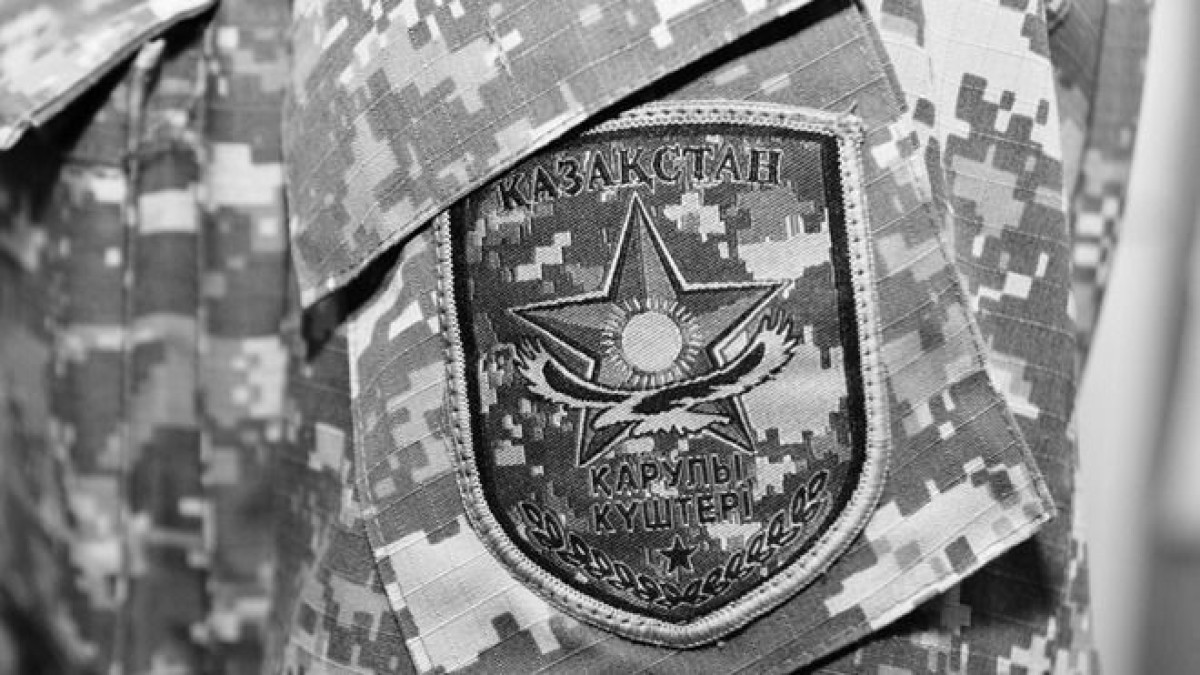 При плановых прыжках с парашютом погиб военнослужащий в Алматинской области