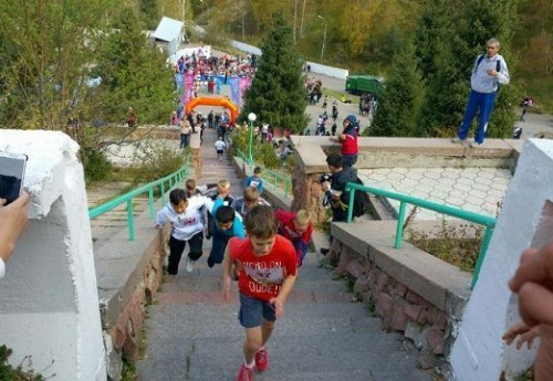 Фотография к новости: Традиционный забег на Медеу в Алматы отменили из-за карантина