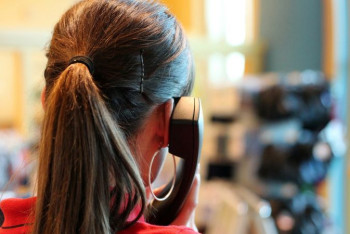 Фотография к новости: Телефоны горячей линии для обращений граждан запускает МОН