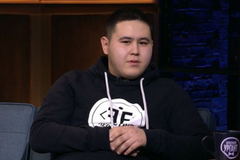 Фотография к новости: Иманбек победил в номинации "Открытие года" премии журнала GQ