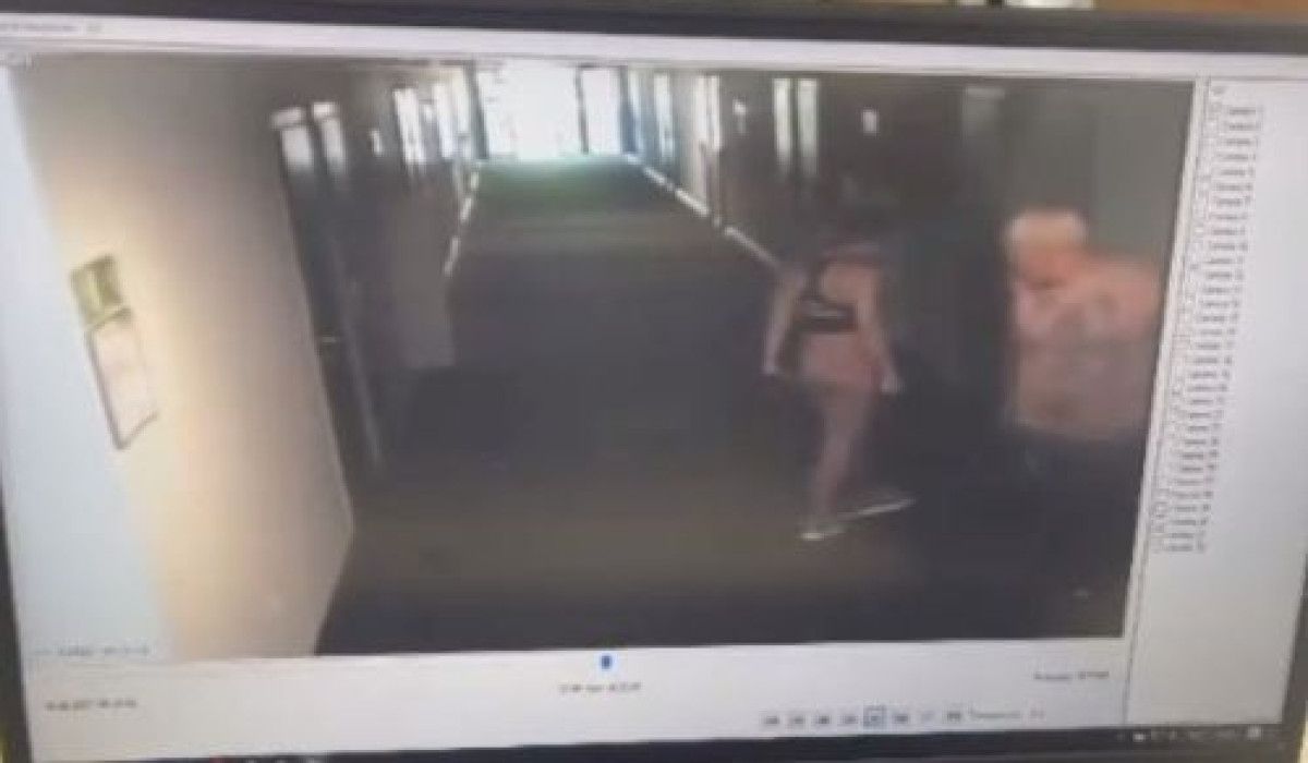 Ағасы әпкесінің жігітін сорды Ивановодағы көліктегі минет