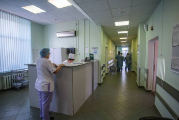 Фотография к новости: Вирусолог назвал неуязвимую перед COVID-19 категорию людей