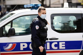 Фотография к новости: Россиянин открыл стрельбу из ружья по прохожим в Париже