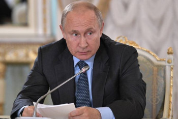 Фотография к новости: Путин выразил соболезнования семьям погибших при стрельбе в Алматы