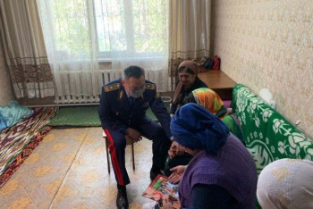 Фотография к новости: Семьям погибших в алматинской стрельбе полицейских выделят жилье