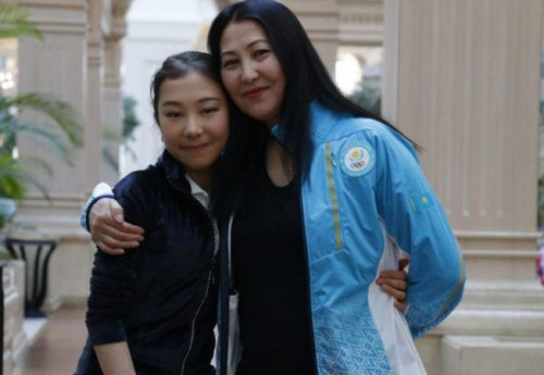 Фотография к новости: "Наговорила лишнего" − Элизабет Турсынбаева извинилась за слова своей мамы