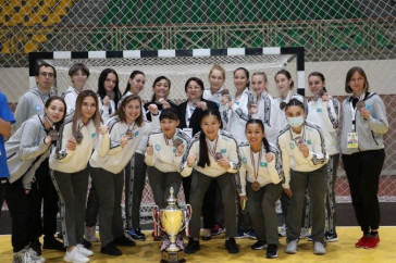 Фотография к новости: Женская сборная РК по гандболу взяла бронзу на чемпионате Азии