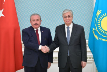 Фотография к новости: Глава государства принял главу Великого национального собрания Турции