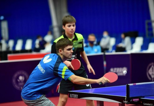 Фотография к новости: Мужская сборная РК по настольному теннису одолела команду Ирака на старте чемпионата Азии