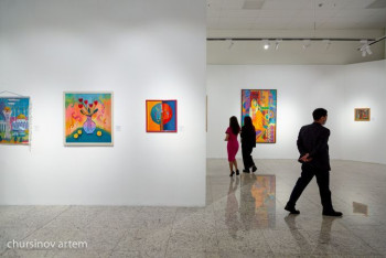 Фотография к новости: "Живая нить времен": выставка известной династии казахстанских художников проходит в столице