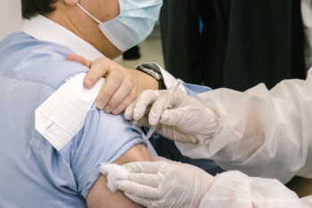 Фотография к новости: Об игре Минздрава РК с цифрами по вакцинации заявил депутат