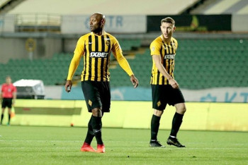 Фотография к новости: "Кайрат" избежал разгрома в матче с "Базелем" в Лиге Конференций