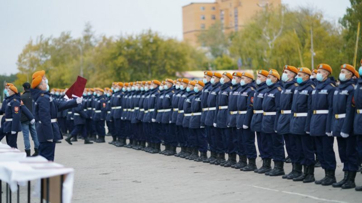 Курсанты-спасатели приняли присягу на главной площади Кокшетау