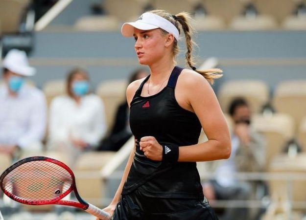 Фотография к новости: Рыбакина отказалась доигрывать полуфинал турнира в Чикаго