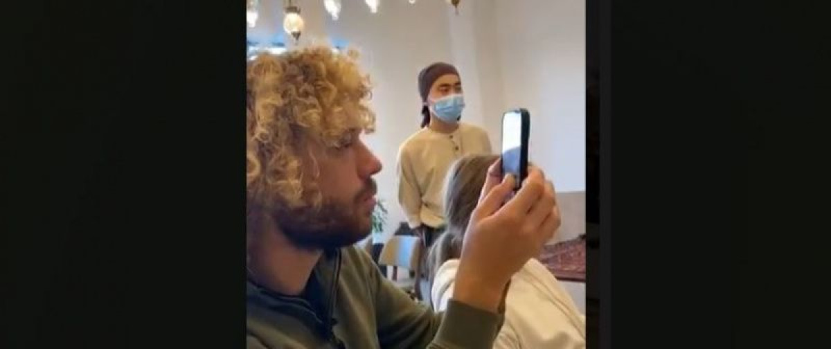 Мясом угостили блогера Илью Варламова в Туркестане